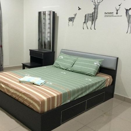 Sri Manjung Ma Maison Homestay Lumut Buitenkant foto