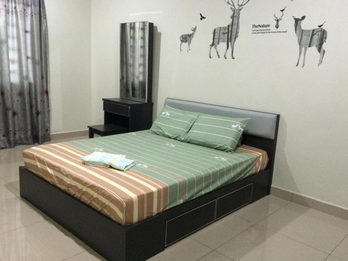 Sri Manjung Ma Maison Homestay Lumut Buitenkant foto